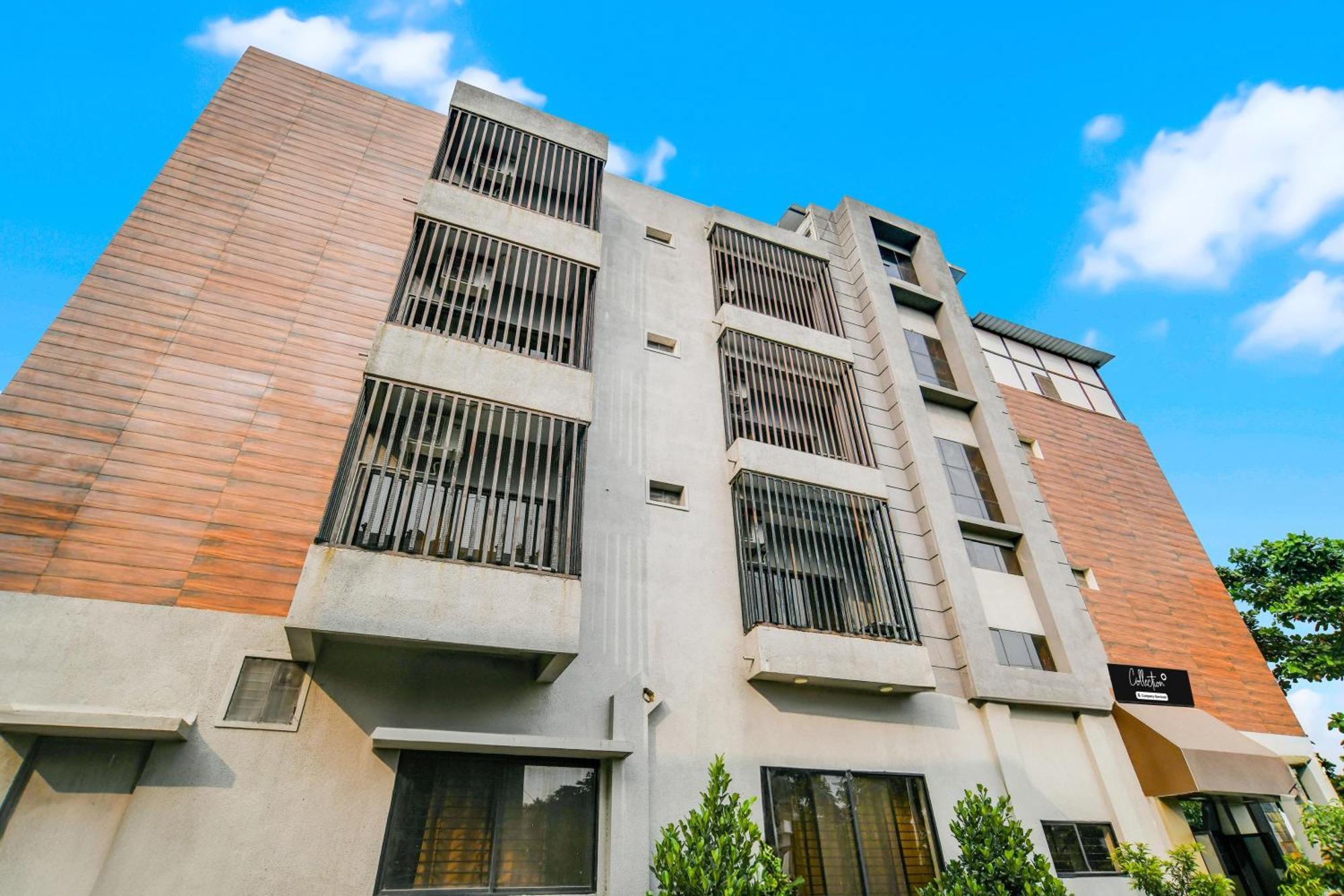 Super Collection O Indore Near Omax City 1 Kanadiya Εξωτερικό φωτογραφία