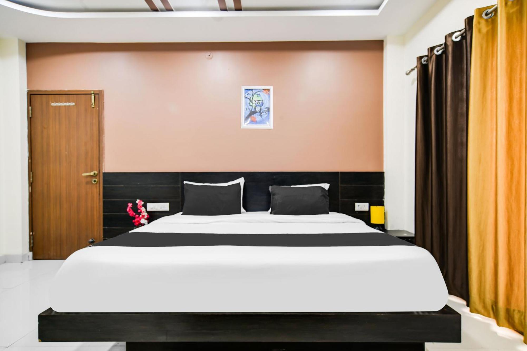 Super Collection O Indore Near Omax City 1 Kanadiya Εξωτερικό φωτογραφία