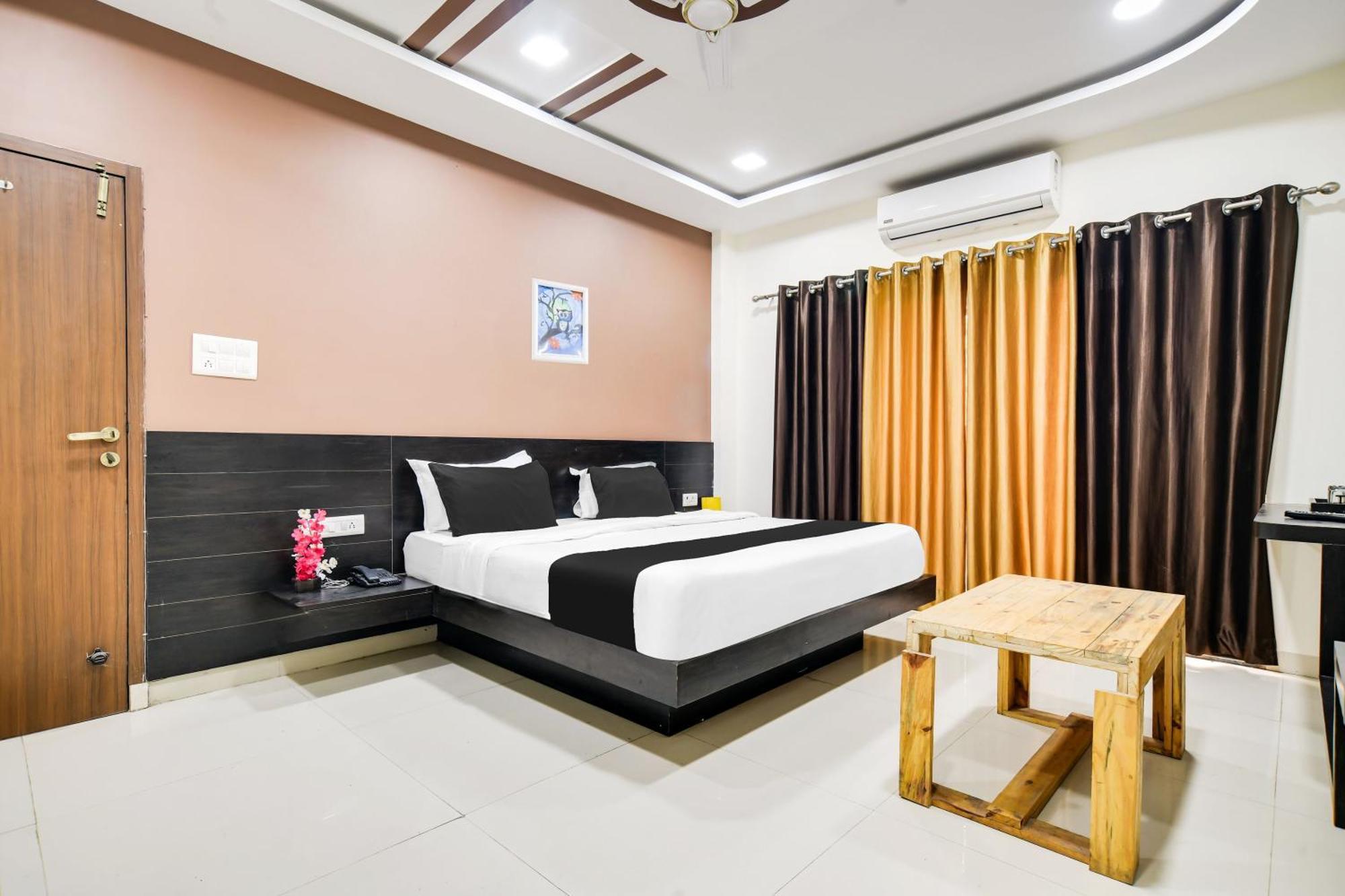 Super Collection O Indore Near Omax City 1 Kanadiya Εξωτερικό φωτογραφία