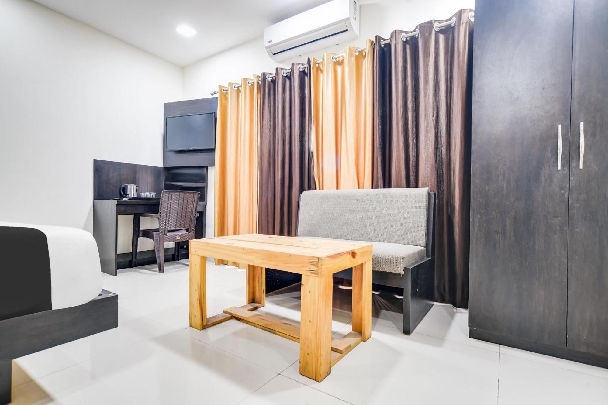 Super Collection O Indore Near Omax City 1 Kanadiya Εξωτερικό φωτογραφία